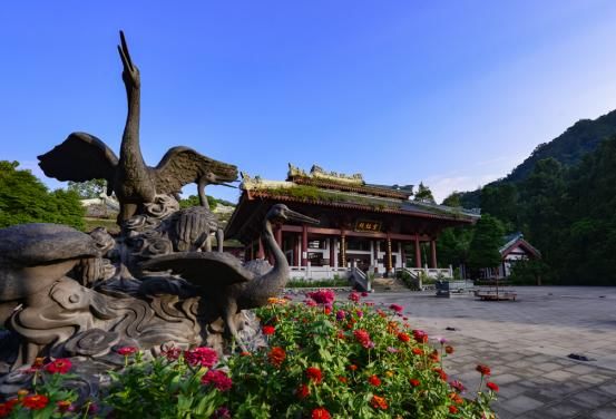 五一想自驾游？怕堵车可以走这条小众路线