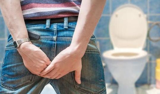 医生:晨起1种大便前硬后软,这种迹象早在引