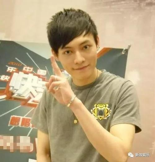 长了一张美艳精明脸,怕不是恋爱中的傻白甜?