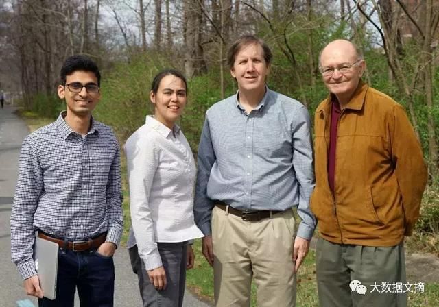 看机器学习如何解释混沌系统