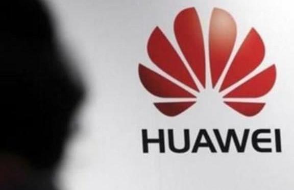 华为推出新能源汽车!充电10分钟跑1000公里,国