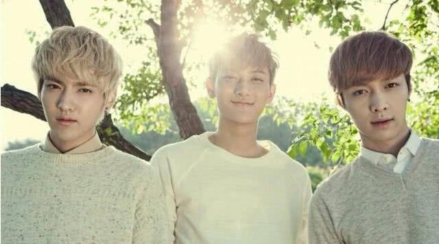 吴亦凡鹿晗为黄子韬庆生张艺兴沉默,网友侃EX