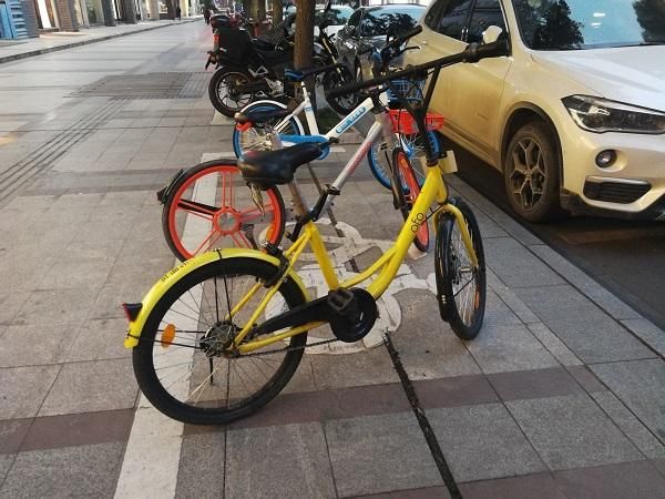 中国共享单车热烧到柏林 只是亚洲单车太小了