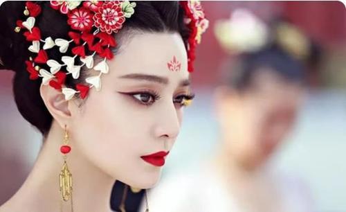 中国人气最高女神 中国十大当红女星排名
