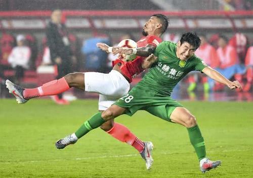 冯潇霆恒大足球