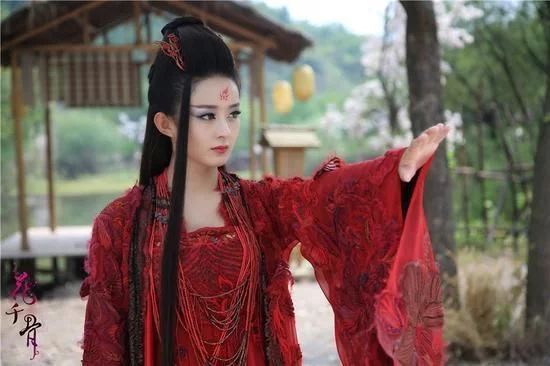 365bet娱乐:身价过亿却甘心为赵丽颖护航 365bet娱乐:身价过亿却甘心为赵丽颖护航