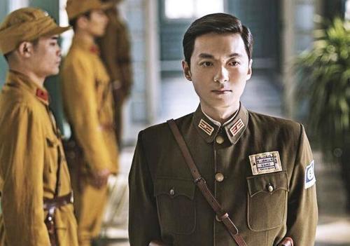 天衣无缝:男主们离开军装包装是什么既视感?二