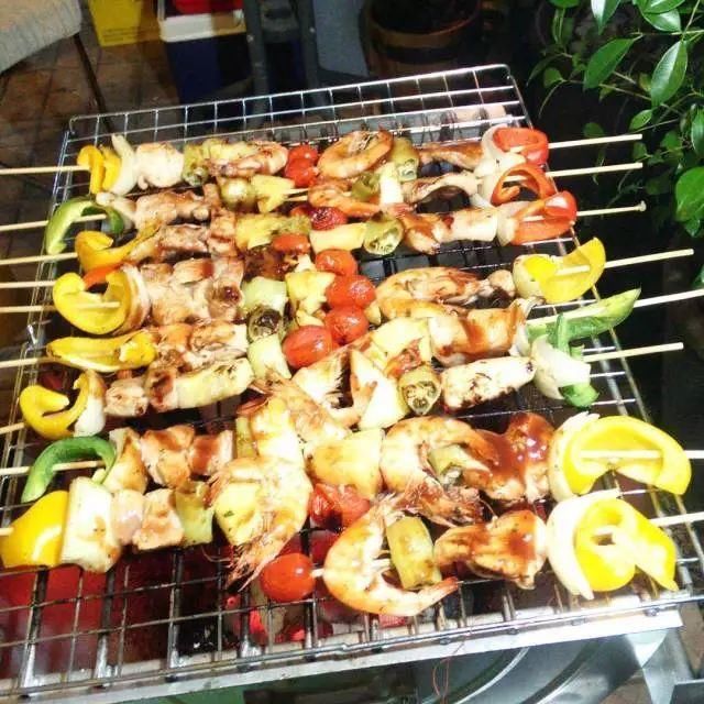 在泰国旅游如果你只有1000株可以做些什么?