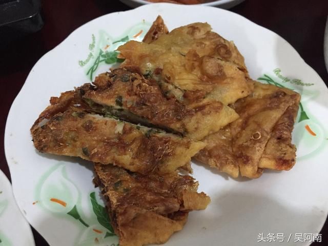 大姨妈家拜年,她却端了一大盘青菜招待我们,真相让我们感动