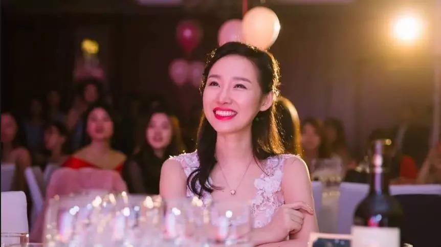 比鸿茅药酒还毒?Ayawawa卖的微商饮料早该凉