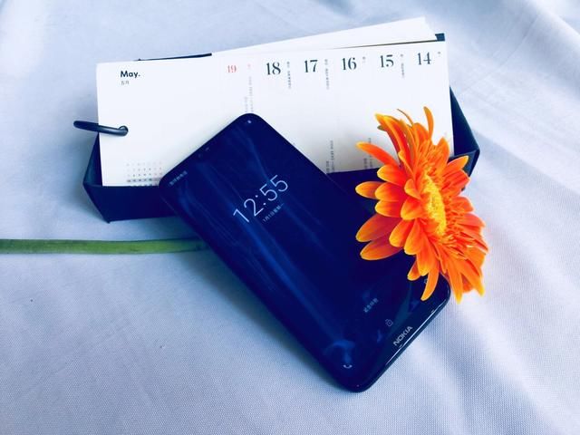 抖音上的男朋友从未让人失望过,儿童节送完零