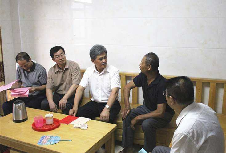 省政协调研组到高桥镇开展提案调研