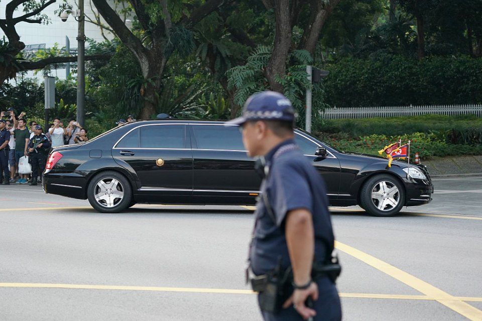 金正恩抵达新加坡 会见新加坡总理李显龙