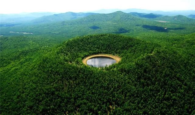 这世界许你一双脚,就请走出自己的精彩!