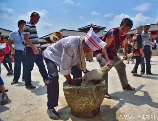 南康第五届家博会美食节开幕!看看都有什么好