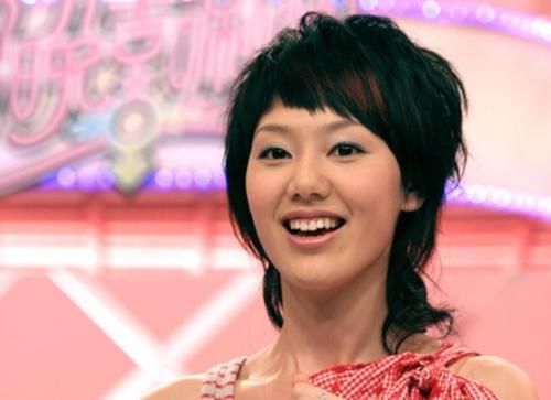 央视主持人王冠拍戏出道,搭档李咏红极一时,如今为何没有消息?