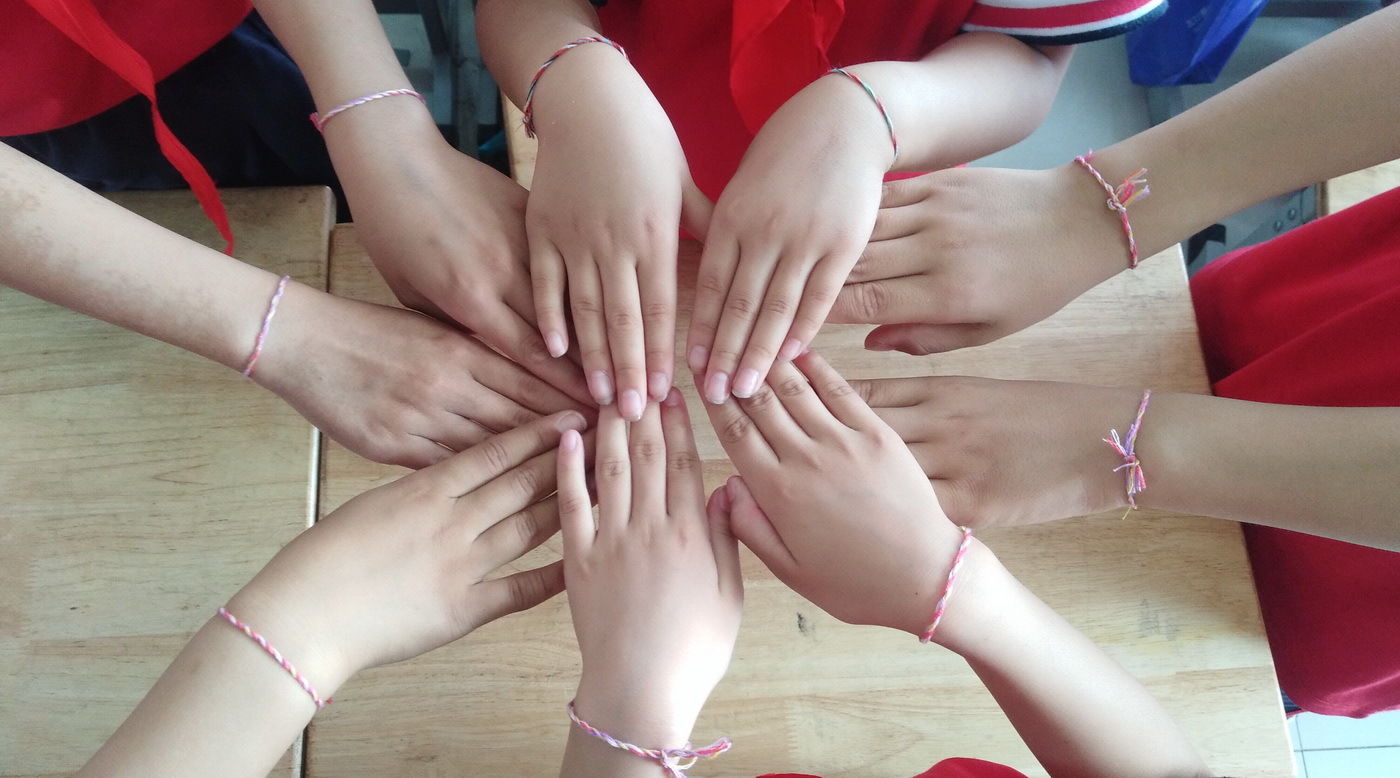 山东:小学生端午包诗词读粽子追忆屈原中路小学崂图片