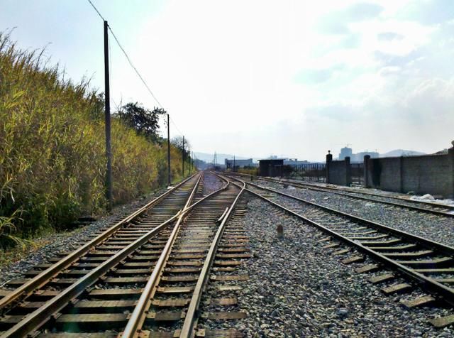 中国正修建一条国际铁路到缅甸,当地居民:感谢