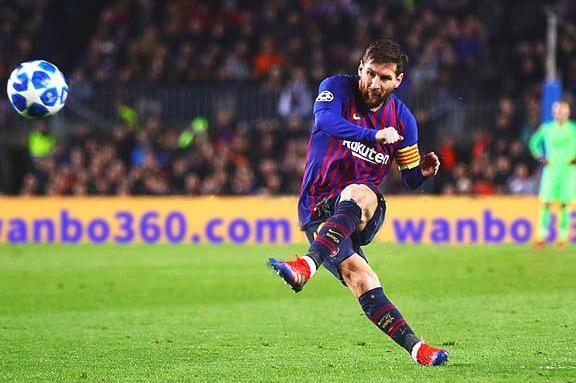 新万博体育:世界任意球大师!众门将对梅西任意