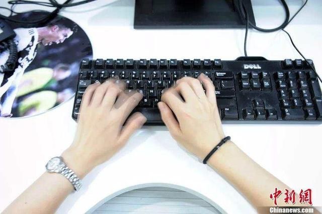 24小时律师在线咨询