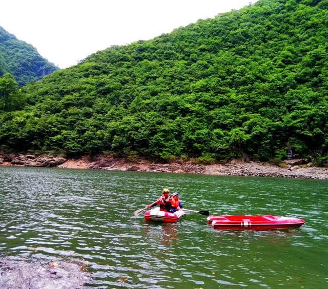 安徽洞穴探险队--探秘六百丈洞穴,发现神秘生物巢穴