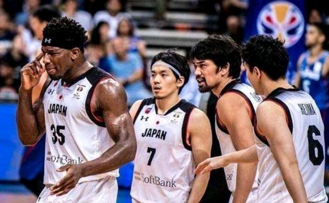 招妓!日本男篮球员逛红灯区被开除 已被遣送回