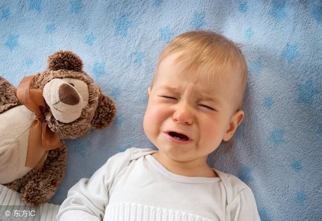 宝宝怕黑不肯睡,这五招就够了