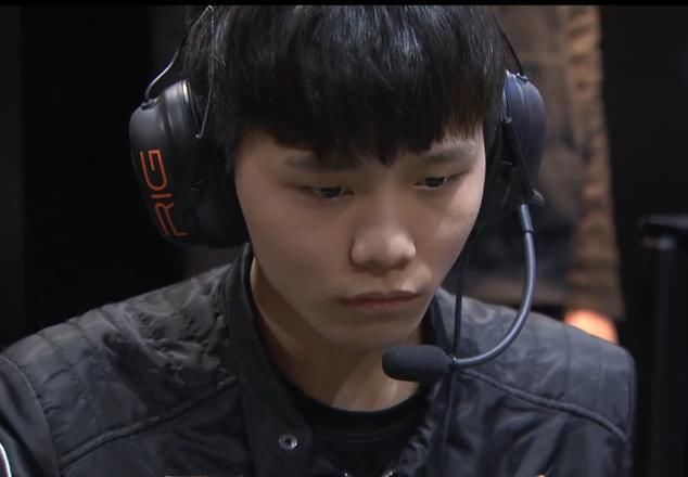 LOL:爱萝莉为直播口嗨道歉，RNG这么大的排面你也敢惹?