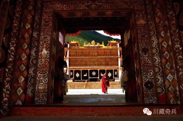 甘孜十八县：手中的佛珠——乡城