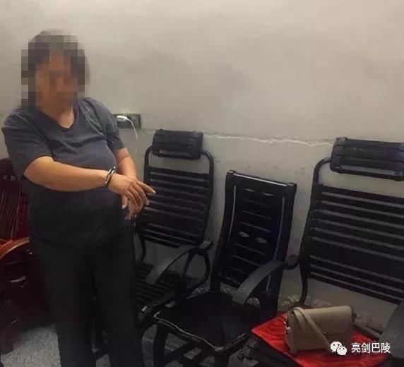 岳阳:中年女子冒充尼姑招摇撞骗 趁机溜门入室