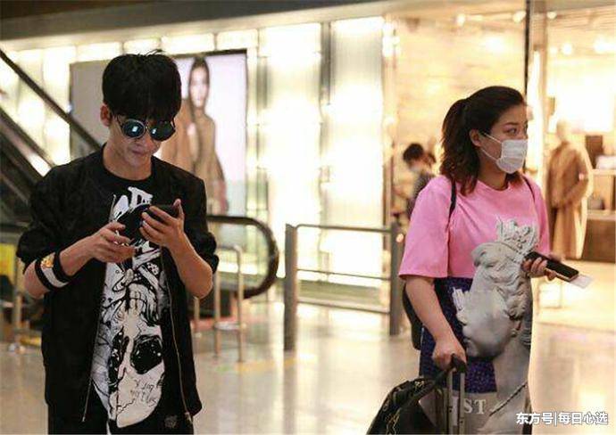 和明星结了婚的经纪人 看到大张伟老婆,绝对是