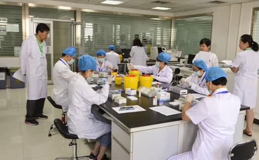 医学专业被公认的比较苦,但和这三大专业比起来,医学生沉默了! bt365在线体育