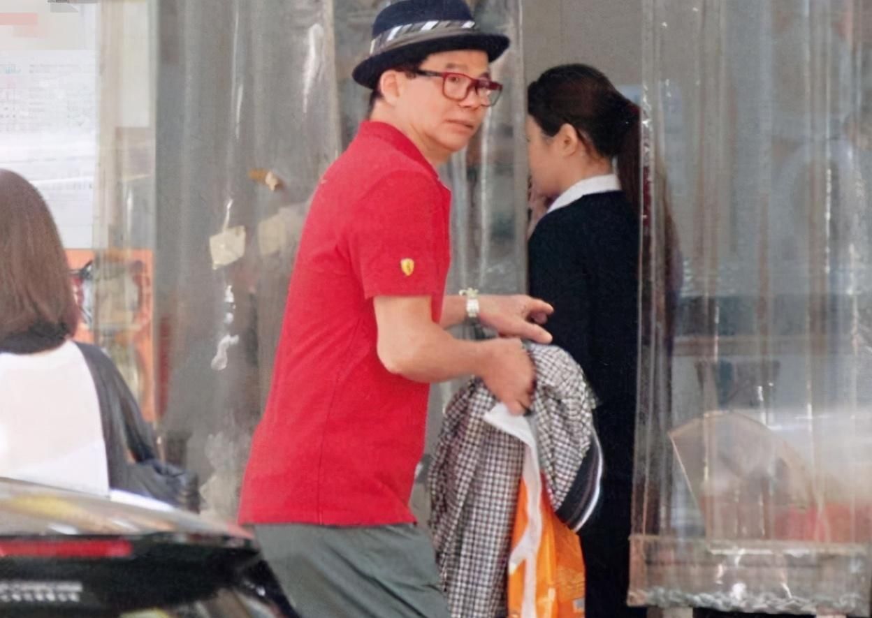 梅姐57岁冥寿，众星悼念，死后17年母亲和大哥仍在争遗产