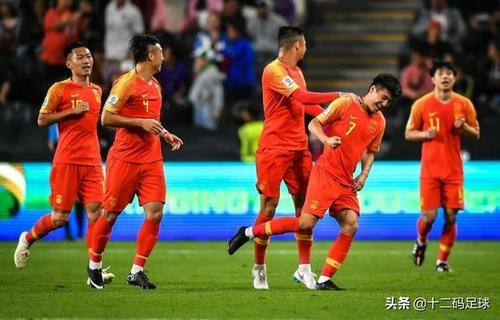 亚洲杯中国对阵伊朗,谁能赢球晋级四强?黄健翔