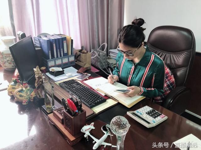 清远国旅黄艳芬对泰国游船事故表示哀悼,建议