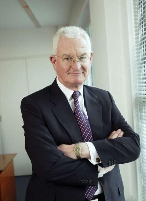 李嘉诚王健林等富豪往外国跑,这5个外国超级富