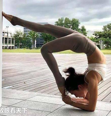 背部臃肿怎么办?5式瑜伽练出挺拔的后背