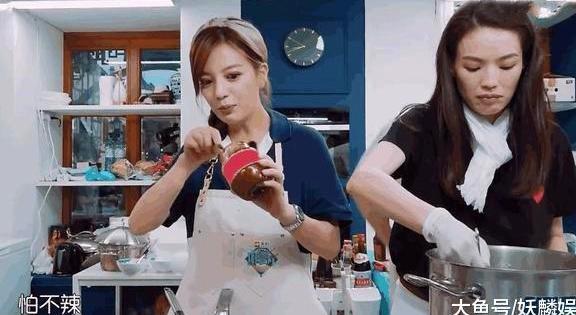 《中餐厅2》赵薇做超辣黄焖鸡被顾客好评, 谁