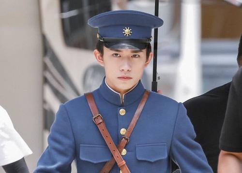 易烊千玺与周冬雨有吻戏不算啥!两人戏里这段