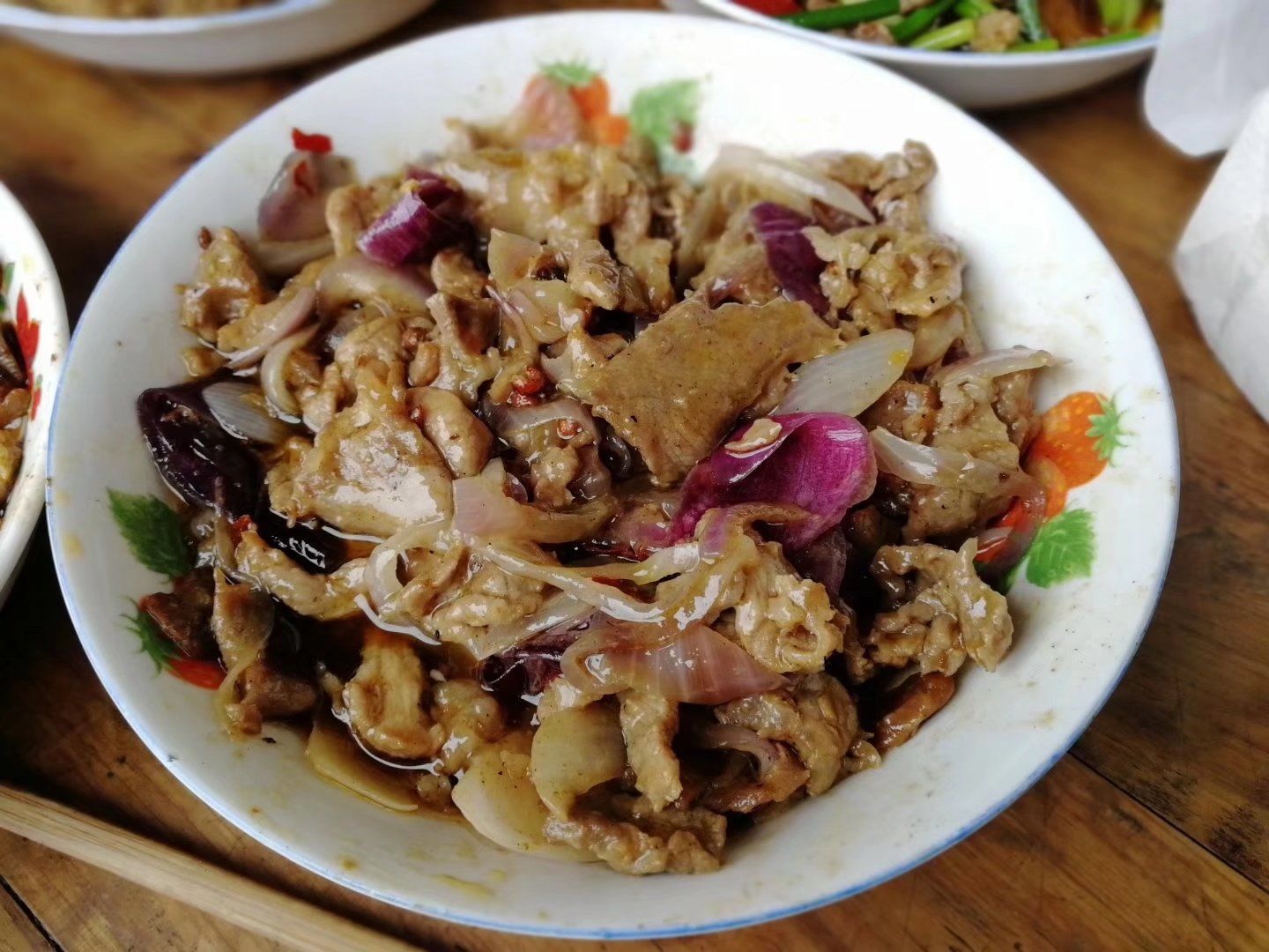 四川农村宴席美食,香碗,烧白,糯米饭,夹口肉,香