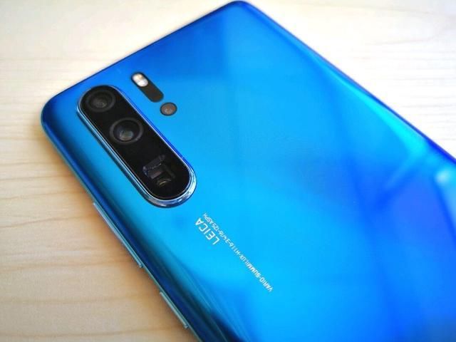 华为P30 Pro开箱测评,夜拍表现出色,是否值54