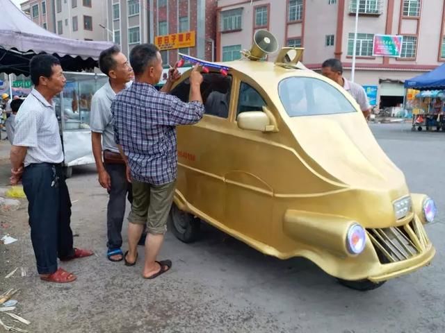 为圆梦，茂名六旬老人自主研发生产“纯金飞机车”