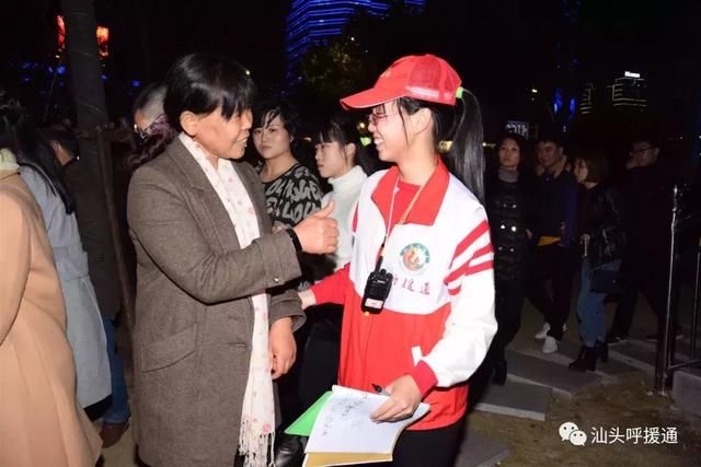 初五晚上，新城市会客厅一群青年人做的事，让市民纷纷点赞