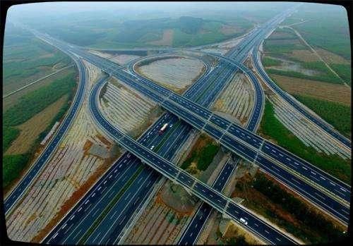 广东广西今年新开工一条高速公路, 带动沿线地