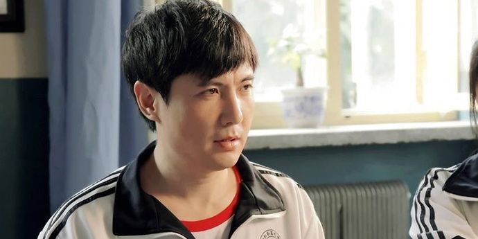 曾是军艺校草，42岁的年纪，成为新一代的喜剧明星领军人物
