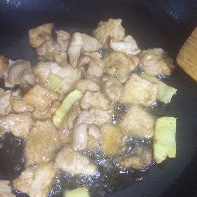 茭白黑木耳炒肉片