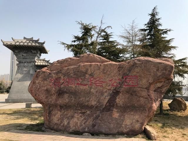 春节闲逛走拍洛阳百态之四：瀍河洛浦梅花艳，桥飞蛟龙丝路长