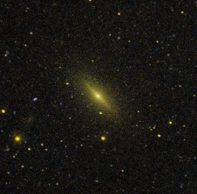 星系还是黑洞?NGC 3115和NGC 4258这两个”庞然大物“