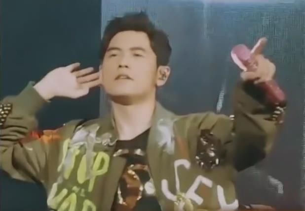沉寂多年的李圣杰,在周杰伦演唱会再次被人关