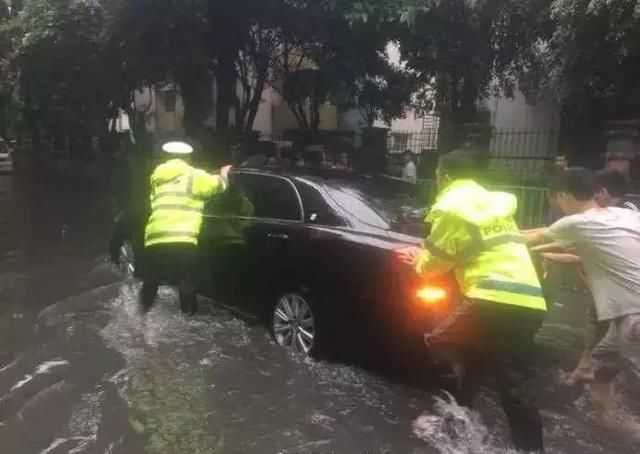 台风暴雨袭来！看看深圳最容易被积水的地方